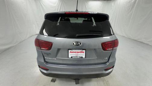 Everlasting Silver 2020 Kia Sorento LX