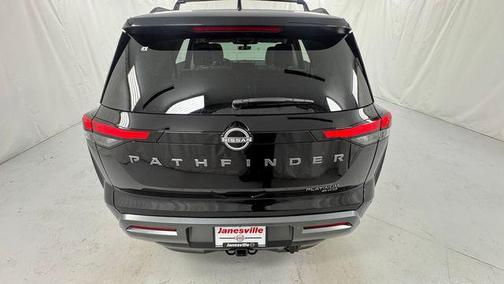 Super Black 2026 Nissan Pathfinder Platinum