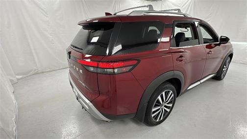 2022 Nissan Pathfinder Platinum 4WD