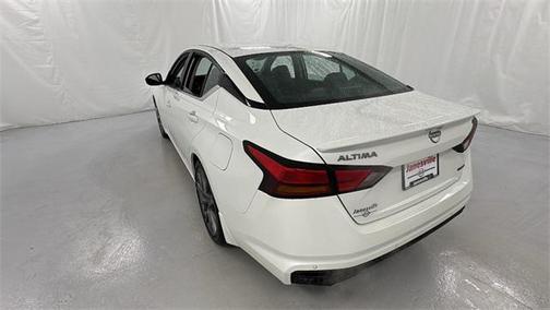 2024 Nissan Altima SR VC-Turbo FWD