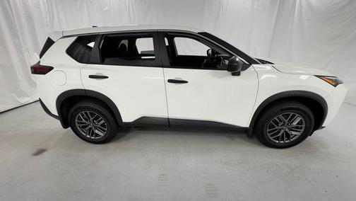 Glacier White 2023 Nissan Rogue S