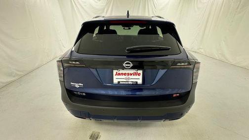 Deep Blue Pearl 2025 Nissan Kicks SR