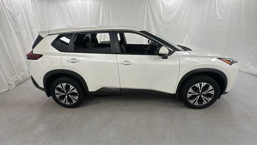 Pearl White Tricoat 2023 Nissan Rogue SV