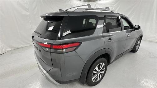 2024 Nissan Pathfinder SL 4WD
