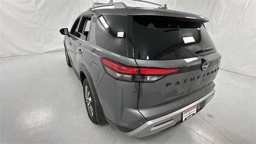 2024 Nissan Pathfinder SL 4WD