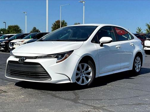 Ice Cap 2024 Toyota Corolla LE