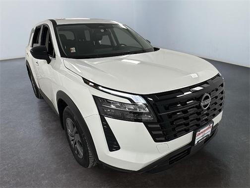 2026 Nissan Pathfinder S