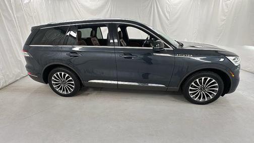 FLIGHT BLUE 2021 Lincoln Aviator Reserve AWD