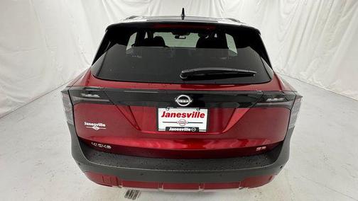 Scarlet Ember Tintcoat/Super Black 2025 Nissan Kicks SR