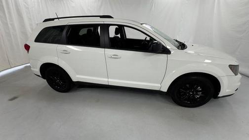 Vice White 2019 Dodge Journey SE