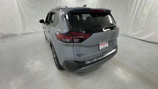 Boulder Gray Pearl 2022 Nissan Rogue SL