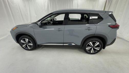 Boulder Gray Pearl 2022 Nissan Rogue SL
