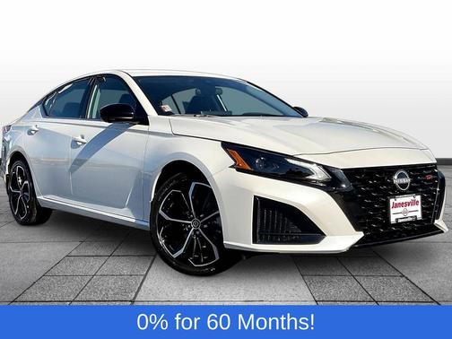 Pearl White Tricoat 2026 Nissan Altima SR AWD