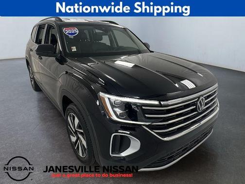 Deep Black Pearl 2025 Volkswagen Atlas 2.0T SE w/Technology 4MOTION