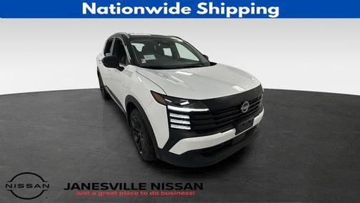 Aspen White Tricoat/Super Black 2026 Nissan Kicks SR