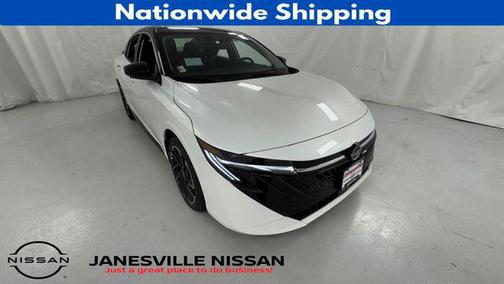 Aspen White Tricoat/Super Black 2026 Nissan Sentra SR
