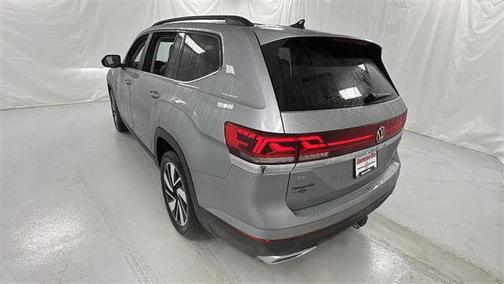 2024 Volkswagen Atlas 2.0T SE w/Technology 4MOTION