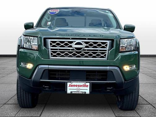 Tactical Green Metallic 2022 Nissan Frontier SV