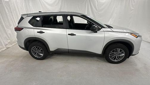 Brilliant Silver Metallic 2024 Nissan Rogue S