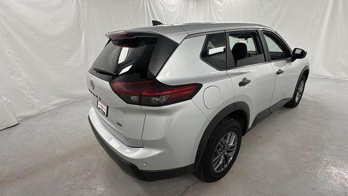 Brilliant Silver Metallic 2024 Nissan Rogue S