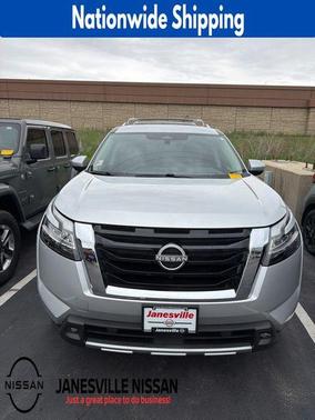 Brilliant Silver Metallic 2023 Nissan Pathfinder Platinum 4WD