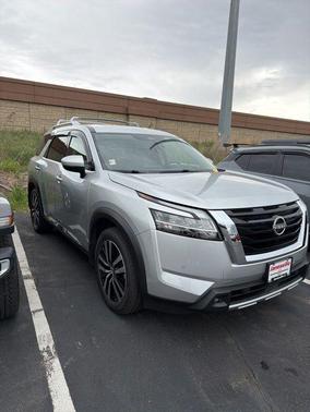 Brilliant Silver Metallic 2023 Nissan Pathfinder Platinum 4WD