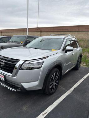 Brilliant Silver Metallic 2023 Nissan Pathfinder Platinum 4WD