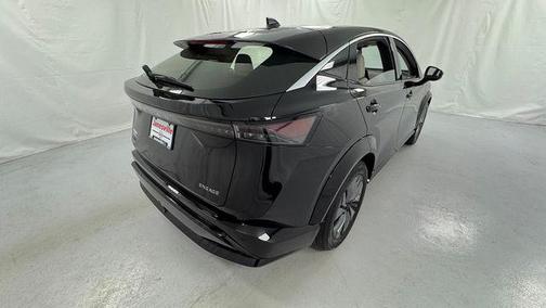Black Diamond Pearl 2023 Nissan ARIYA ENGAGE
