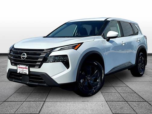 Everest White Pearl Tricoat 2026 Nissan Rogue SV