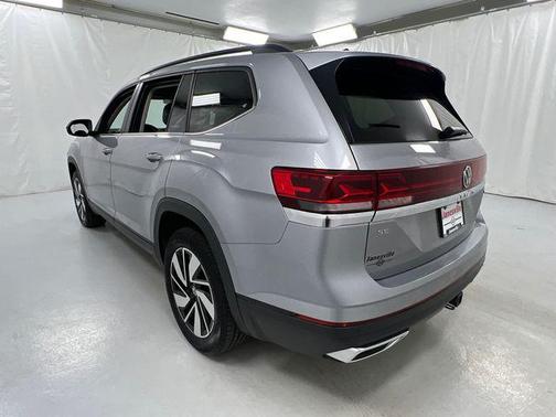 2025 Volkswagen Atlas 2.0T SE w/Technology 4MOTION