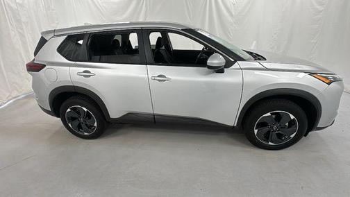 Brilliant Silver Metallic 2025 Nissan Rogue SV