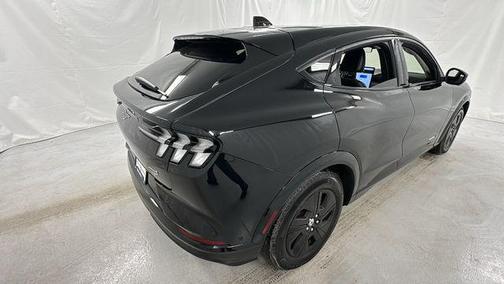 2023 Ford Mustang Mach-E California Route 1