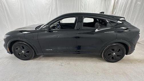 2023 Ford Mustang Mach-E California Route 1