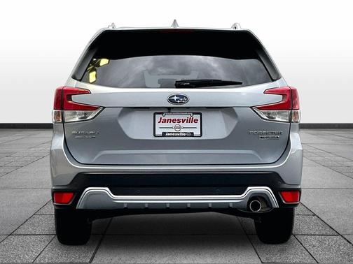 Ice Silver Metallic 2023 Subaru Forester Touring
