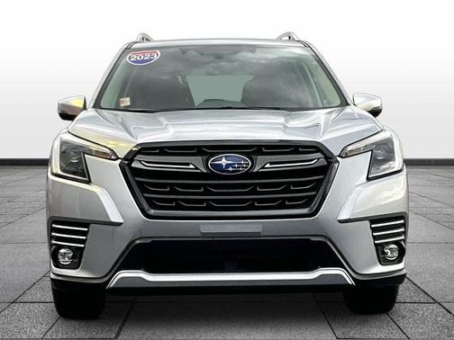 Ice Silver Metallic 2023 Subaru Forester Touring
