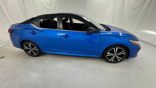 Electric Blue/Super Black 2021 Nissan Sentra SR