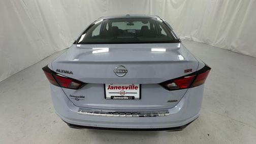 Gray Sky Pearl 2023 Nissan Altima SR Intelligent AWD
