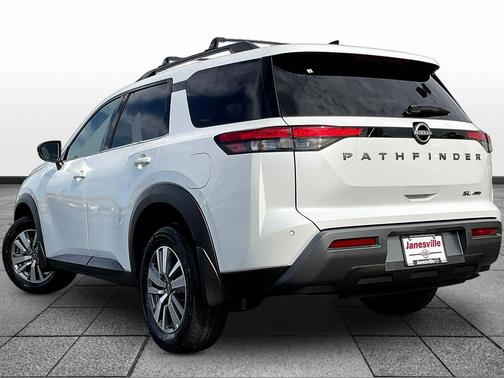 Everest White Pearl Tricoat 2026 Nissan Pathfinder SL
