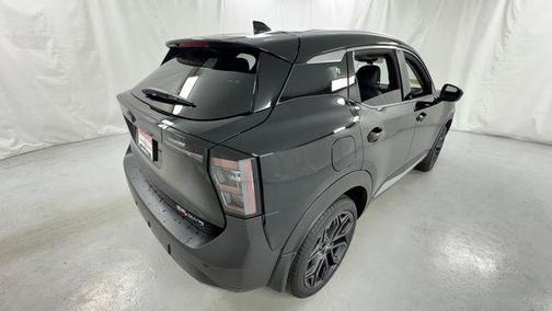 Super Black 2026 Nissan Kicks SR