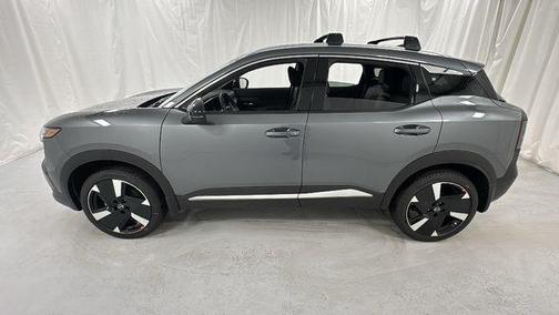 Gun Metallic 2026 Nissan Kicks SR