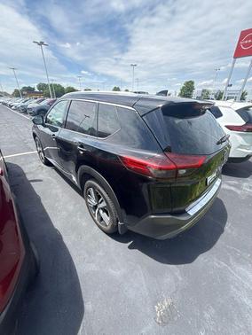 Super Black 2023 Nissan Rogue SL