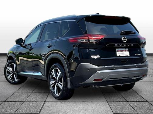 Super Black 2023 Nissan Rogue SL