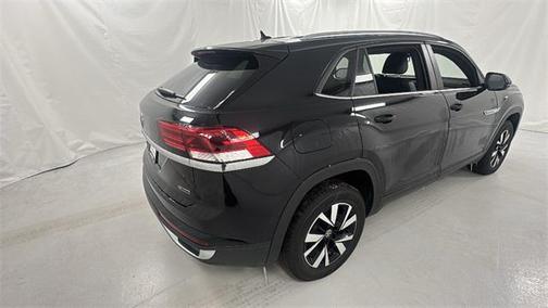 2022 Volkswagen Atlas Cross Sport 2.0T SE