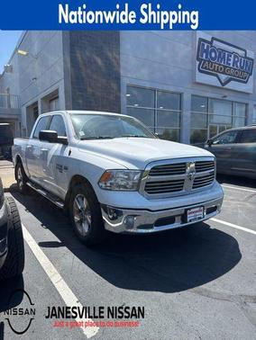 Bright White Clearcoat 2019 RAM 1500 Big Horn