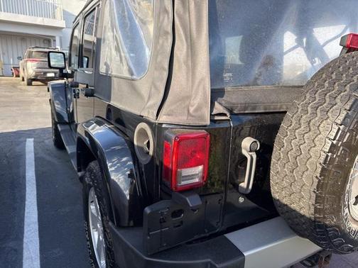 2012 Jeep Wrangler Unlimited Sahara