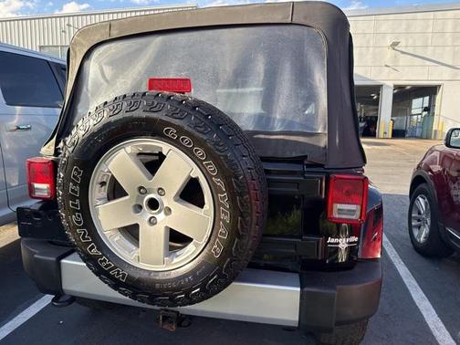 2012 Jeep Wrangler Unlimited Sahara