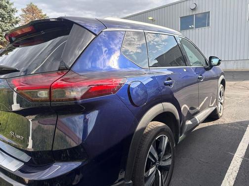 Deep Ocean Blue Pearl 2025 Nissan Rogue SL