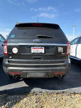 TUXEDO BLACK METALLIC 2014 Ford Explorer XLT