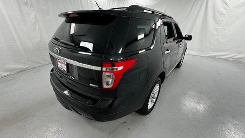 TUXEDO BLACK METALLIC 2014 Ford Explorer XLT