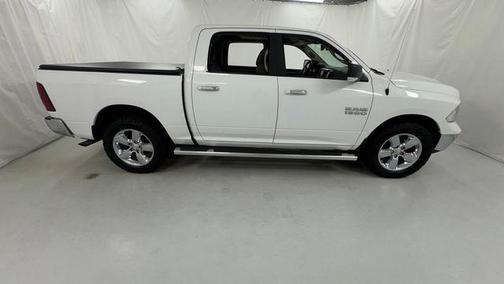 Bright White Clearcoat 2018 RAM 1500 Big Horn